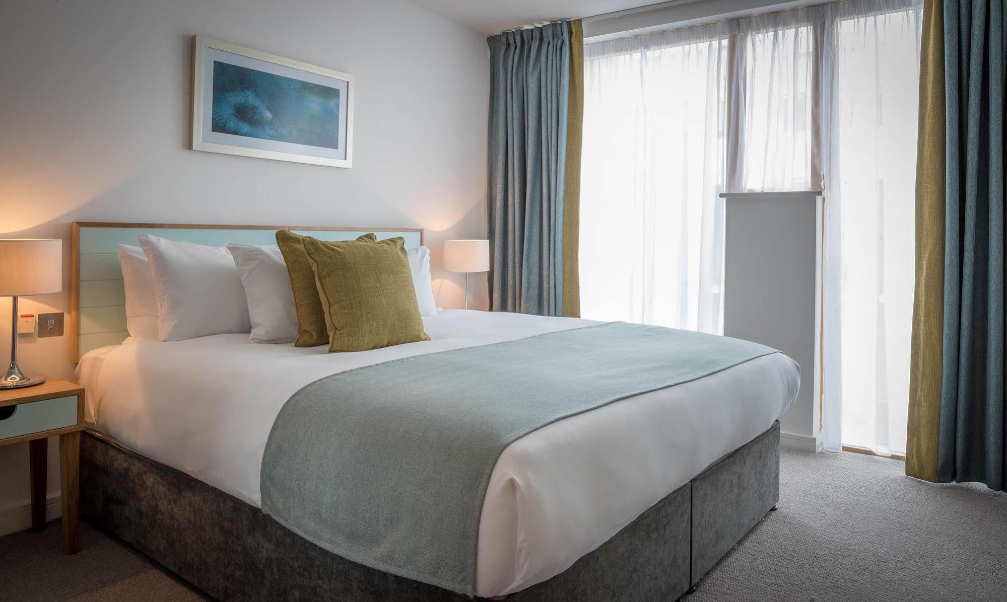 ويكسفورد Talbot Suites At Stonebridge المظهر الخارجي الصورة